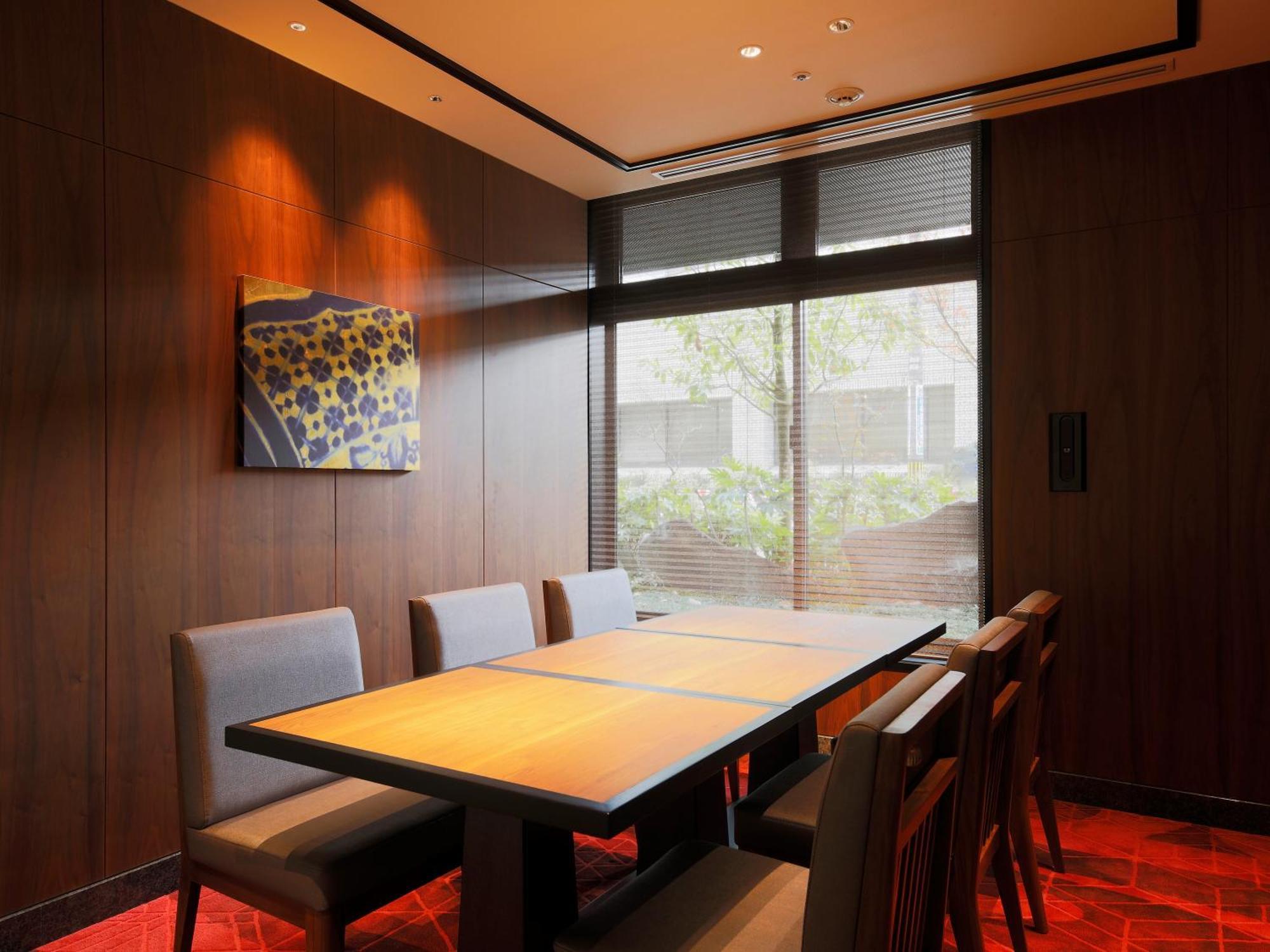 The Hotel Sanraku Kanazawa 21Th December 2022 Open Eksteriør bilde A private room at a restaurant in Japan