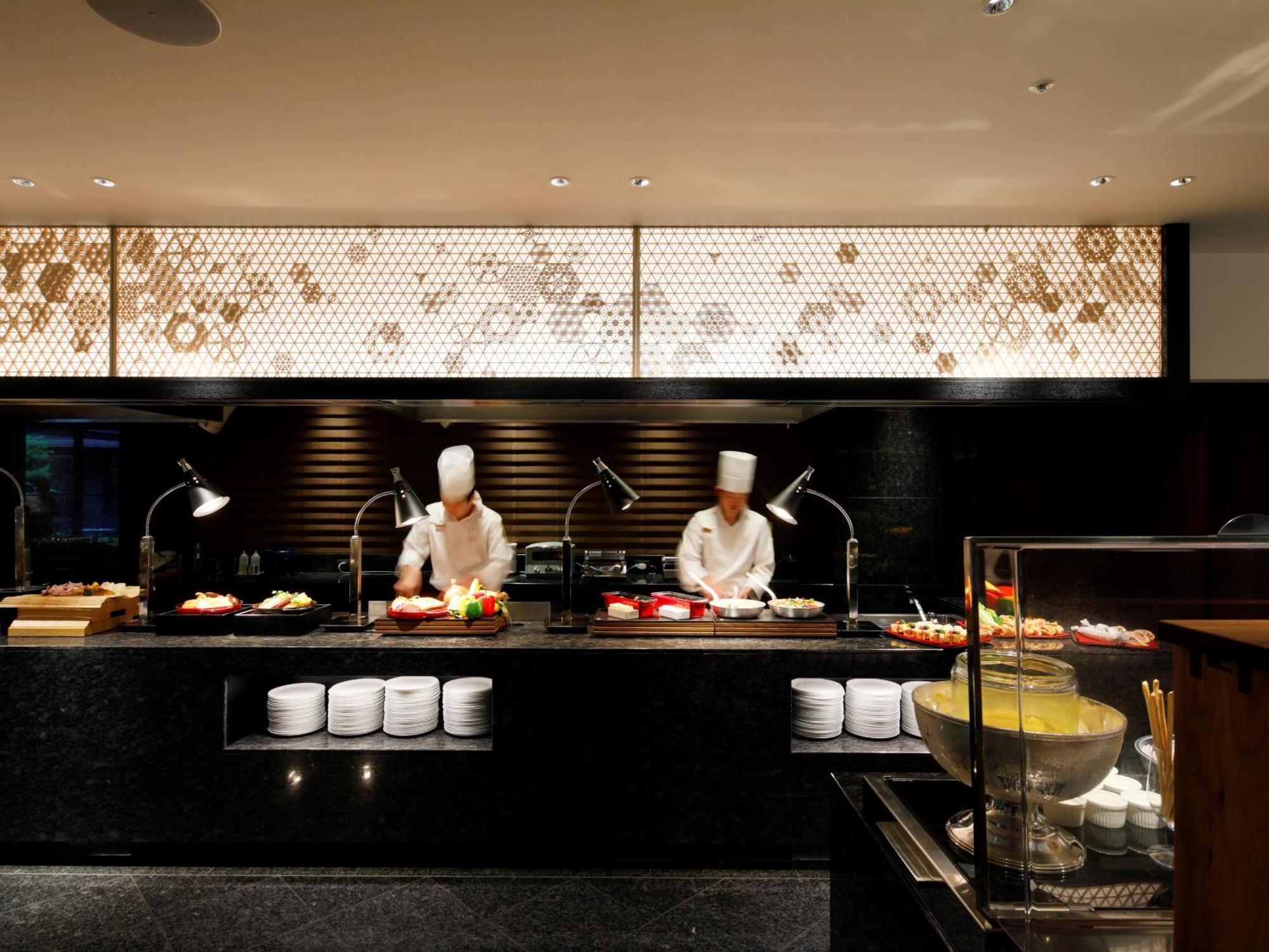The Hotel Sanraku Kanazawa 21Th December 2022 Open Eksteriør bilde Live kitchen at the hotel