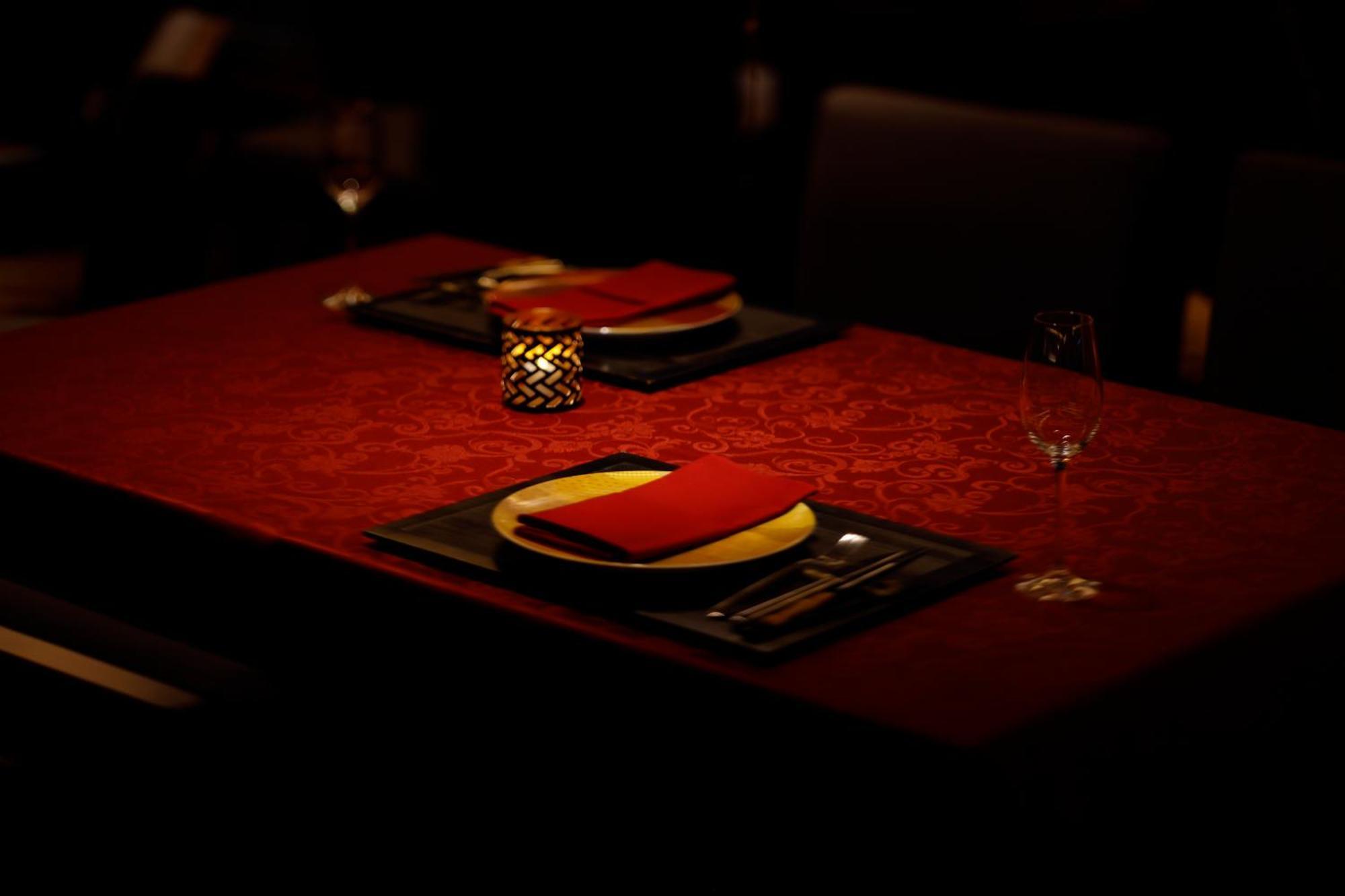 The Hotel Sanraku Kanazawa 21Th December 2022 Open Eksteriør bilde A table at the restaurant